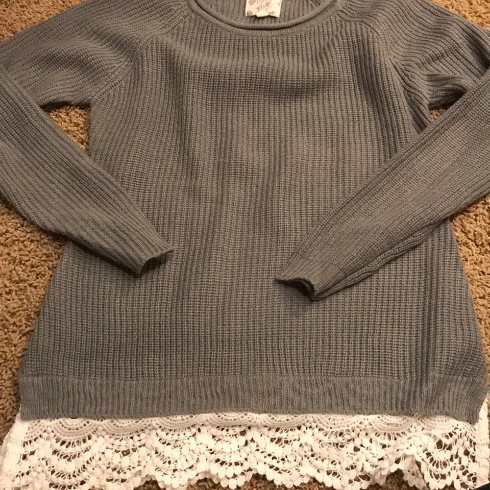Women’s sweater